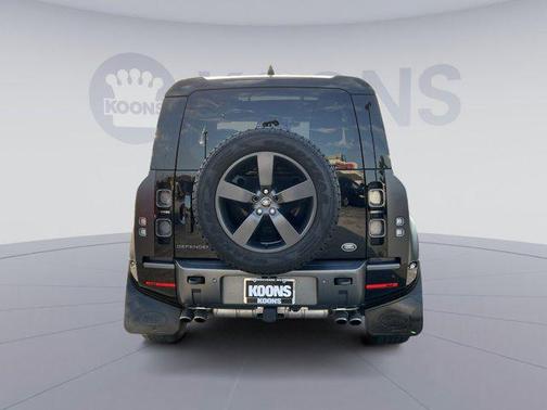 2022 Land Rover Defender V8
