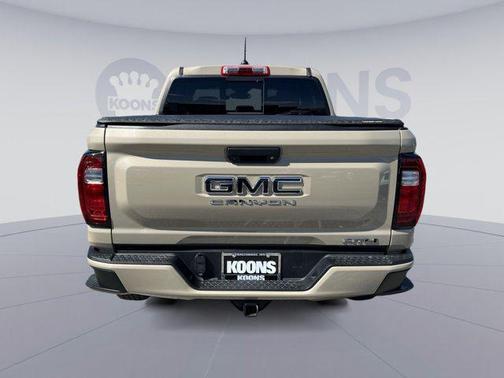 Desert Sand Metallic 2023 GMC Canyon AT4