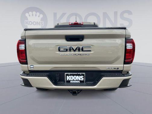 2023 GMC Canyon AT4
