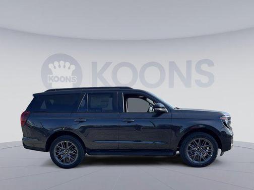 Dark Matter Gray Metallic 2026 Ford Expedition Platinum