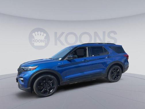 Blue Metallic 2023 Ford Explorer ST-Line