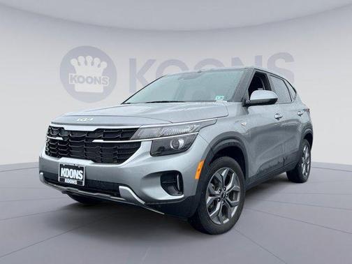 Steel Gray 2024 Kia Seltos LX