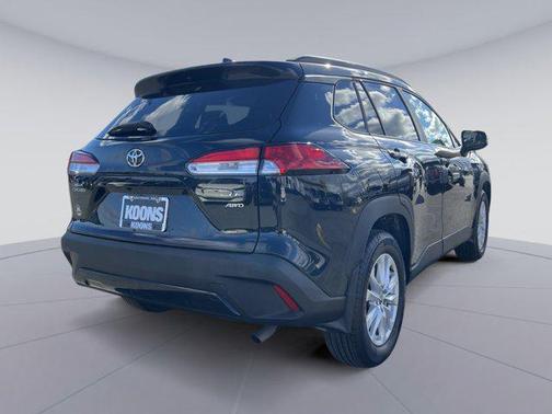 2025 Toyota Corolla Cross LE