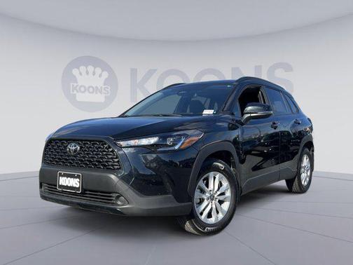 2025 Toyota Corolla Cross LE