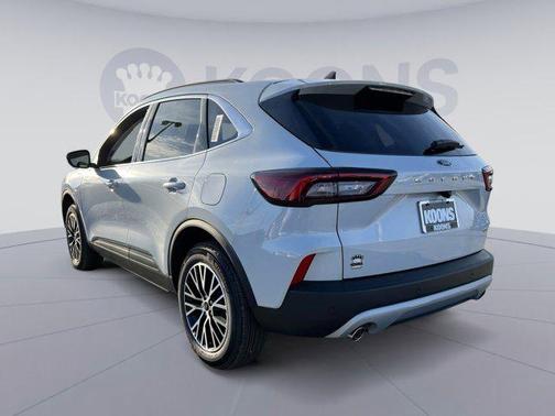 2025 Ford Escape Base