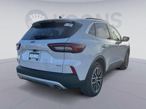2025 Ford Escape Base
