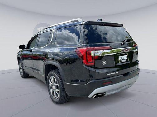 2023 GMC Acadia AWD SLT