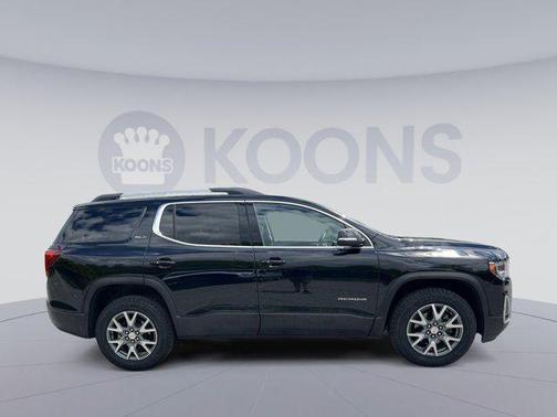 2023 GMC Acadia AWD SLT