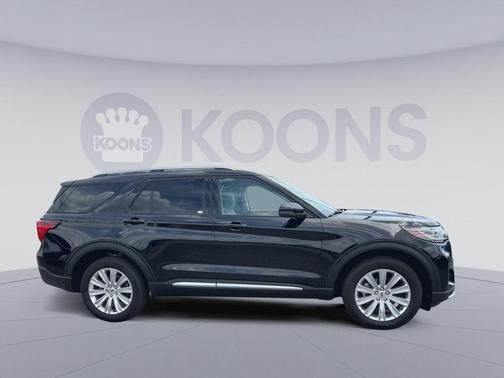 Black Metallic 2025 Ford Explorer Platinum