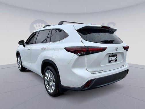 2025 Toyota Highlander Limited