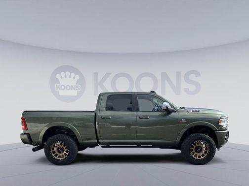 2020 RAM 2500 Laramie Crew Cab 4x4 6'4' Box