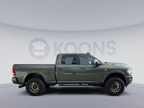 2020 RAM 2500 Laramie Crew Cab 4x4 6'4' Box