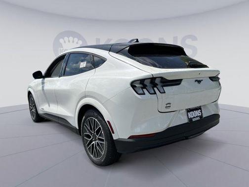2025 Ford Mustang Mach-E GT