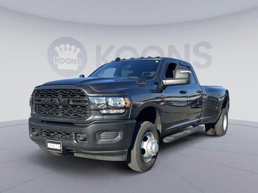 2024 RAM 3500 Tradesman Crew Cab 4x4 8' Box