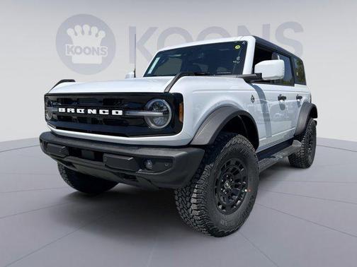 Oxford White 2026 Ford Bronco Outer Banks