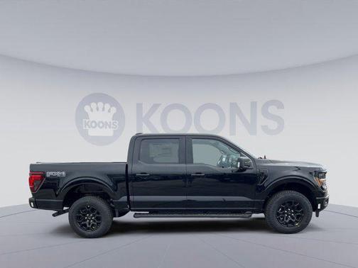 Agate Black Metallic 2026 Ford F-150 XLT
