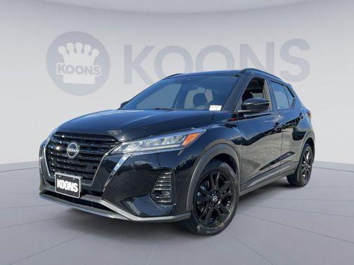 2023 Nissan Kicks SR