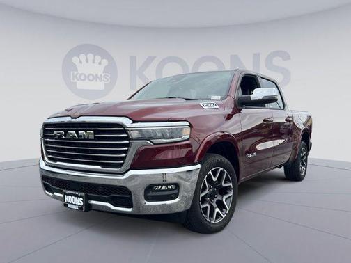 Delmonico Red Pearlcoat 2025 RAM 1500 Laramie