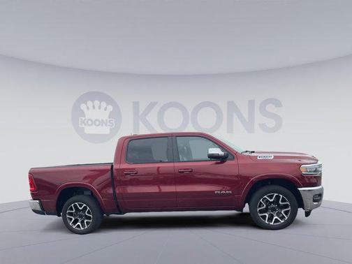 Delmonico Red Pearlcoat 2025 RAM 1500 Laramie