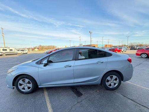 2018 Chevrolet Cruze LS