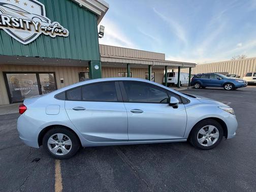 2018 Chevrolet Cruze LS