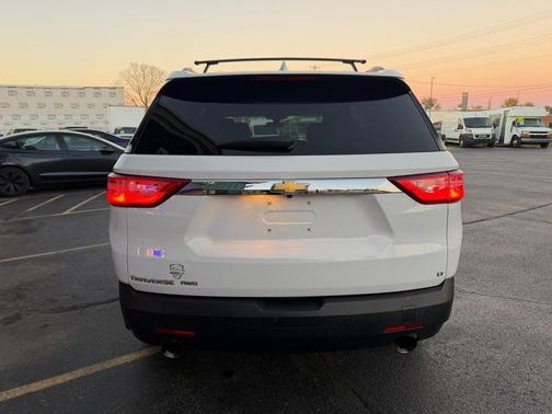 2018 Chevrolet Traverse LT Cloth