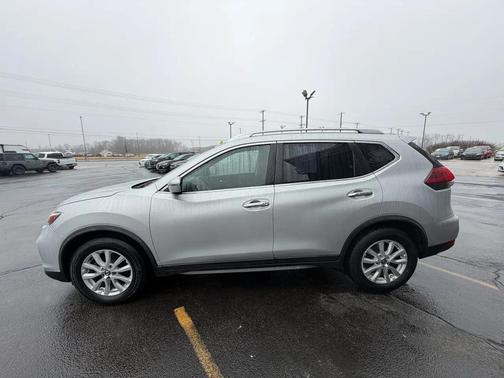 2020 Nissan Rogue SV