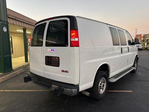 2022 GMC Savana 2500 Work Van