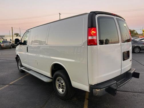 2022 GMC Savana 2500 Work Van