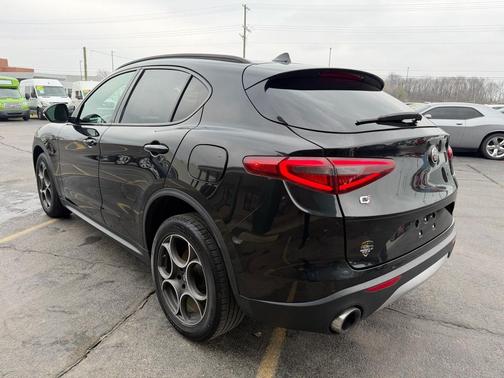 2018 Alfa Romeo Stelvio Sport