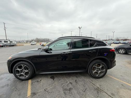 2018 Alfa Romeo Stelvio Sport