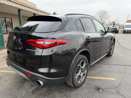 2018 Alfa Romeo Stelvio Sport