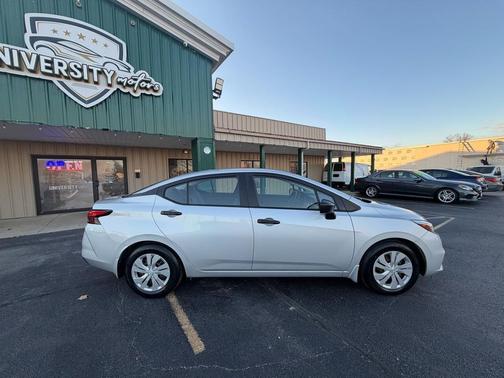 2020 Nissan Versa 1.6 S