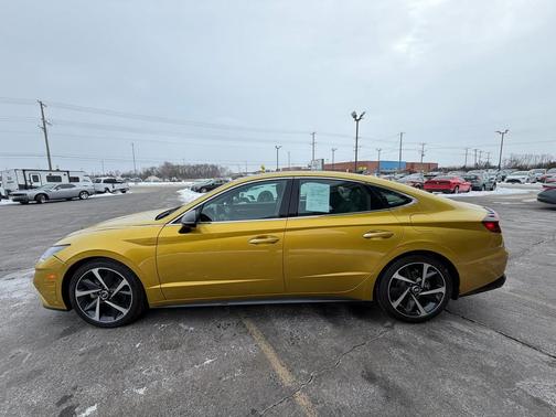 2021 Hyundai SONATA SEL Plus