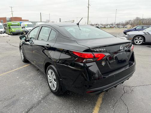 2020 Nissan Versa 1.6 S