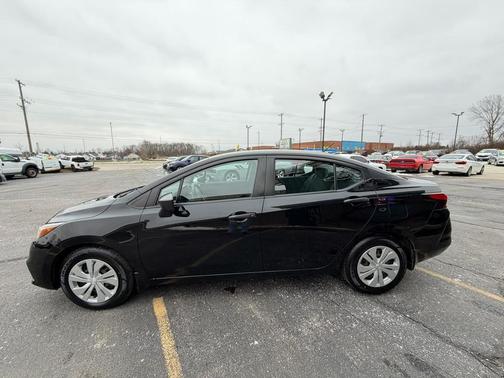 2020 Nissan Versa 1.6 S