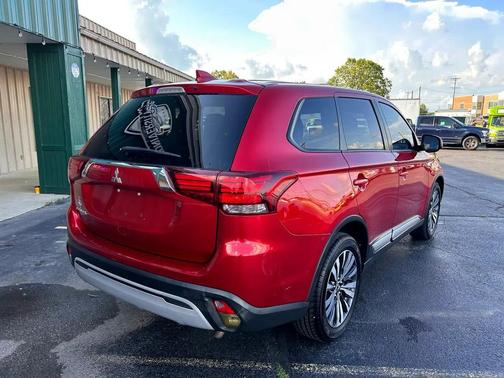 2020 Mitsubishi Outlander ES