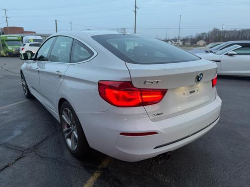 2018 BMW 330 Gran Turismo xDrive