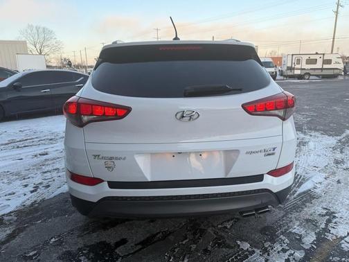 2016 Hyundai TUCSON Sport