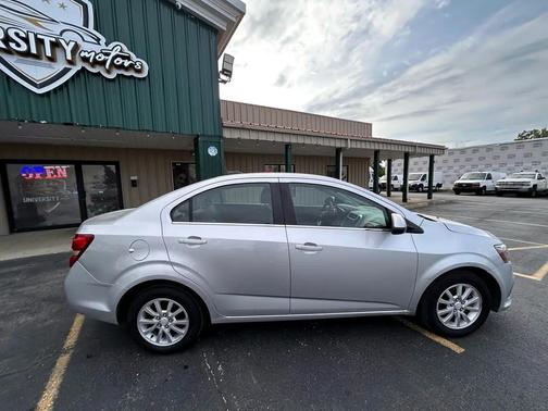 2017 Chevrolet Sonic LT