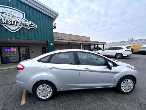 2016 Ford Fiesta S