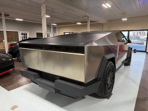 2024 Tesla Cybertruck All-Wheel Drive