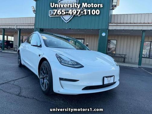 Pearl White Multi-Coat 2023 Tesla Model 3 Standard Range