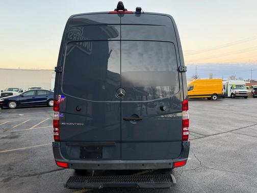 2018 Mercedes-Benz Sprinter 2500 Standard Roof