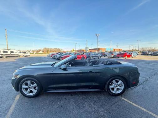 2016 Ford Mustang V6