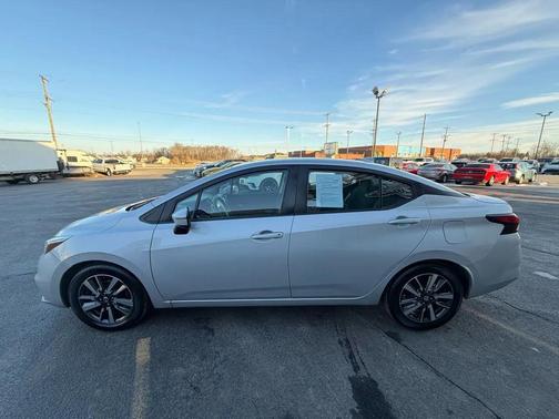 2021 Nissan Versa 1.6 SV