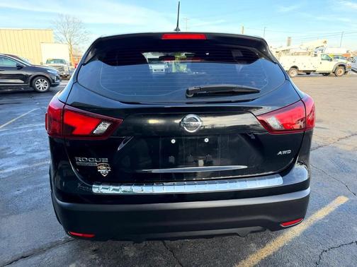 2017 Nissan Rogue Sport S