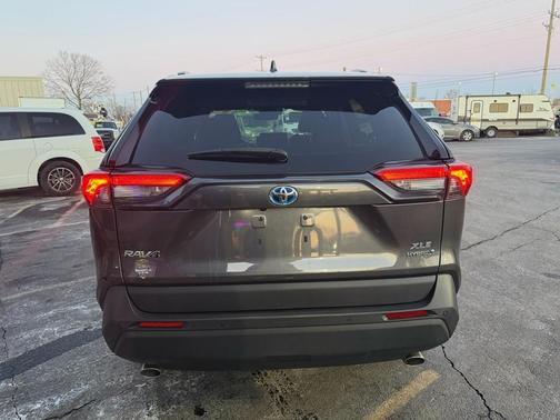 2022 Toyota RAV4 Hybrid XLE Premium