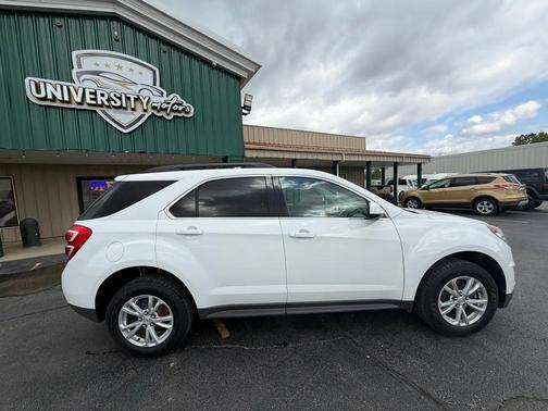 White 2017 Chevrolet Equinox 1LT
