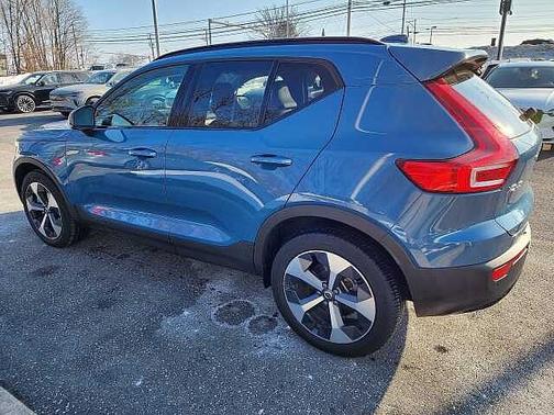 2023 Volvo XC40 Plus